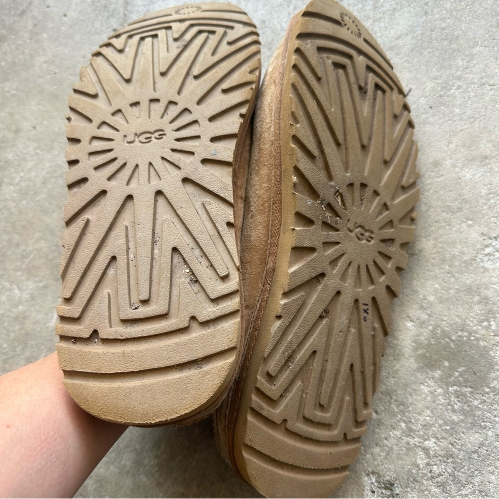 UGG Neuman slip on leather slippers chestnut men’s 11 - Picture 3 of 8